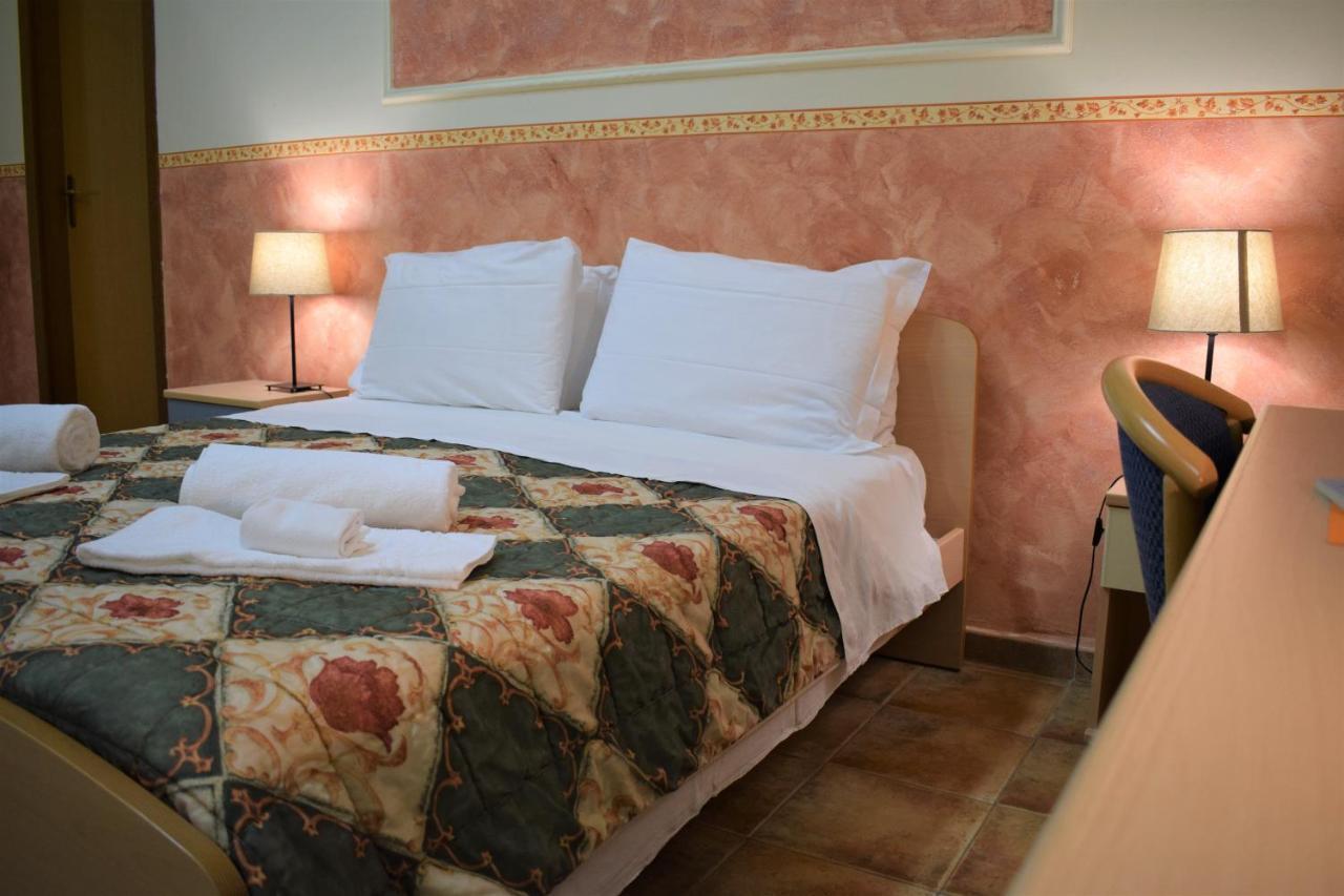 Hostel Il Tetto Melfi Dış mekan fotoğraf