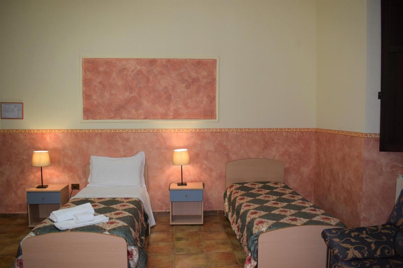 Hostel Il Tetto Melfi Dış mekan fotoğraf